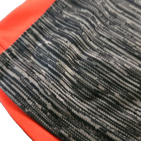 Under Armour Boys Athletic Shorts Heat Gear Gray & Orange Youth Size XL - Picture 2 of 4